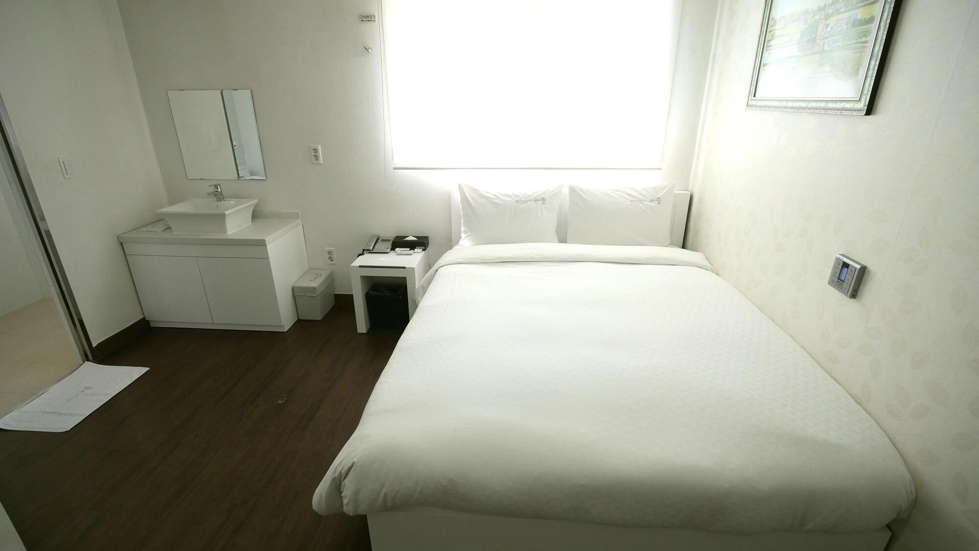 Residence Mumum Hotel Busan Exteriör bild