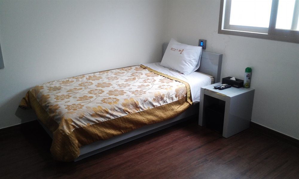 Residence Mumum Hotel Busan Exteriör bild