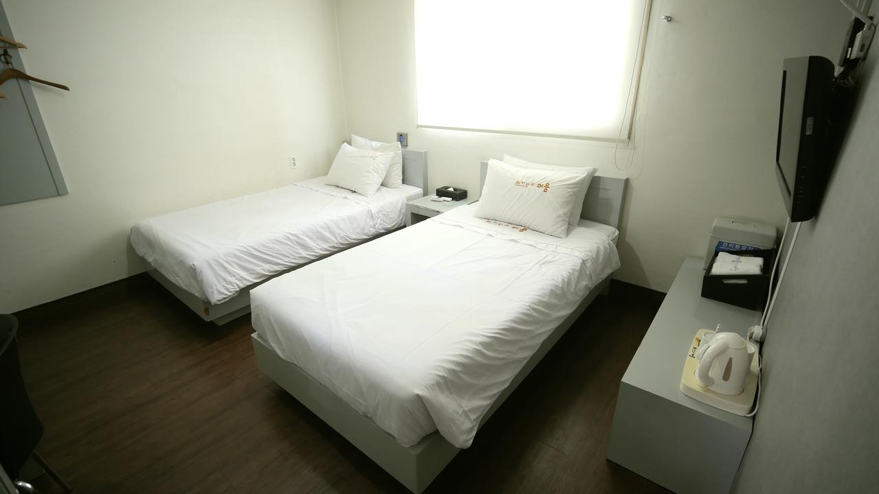 Residence Mumum Hotel Busan Exteriör bild
